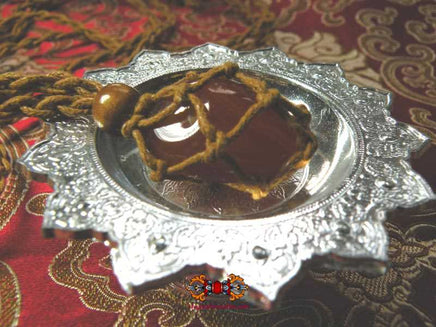 Pierres magiques des Nâgas Hin Patawee Kong Kathat (modèle pendentif). La Magie du Bouddha.