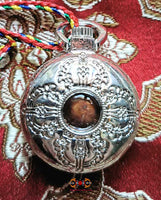Reliques de Sariputra - perles sacrées minérales de la grotte de Sugarakhata. La Magie du Bouddha.