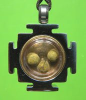 Pendentif protecteur de Tara verte (avec Rilbu) - Sa Sainteté le Dalai-Lama. La Magie du Bouddha.