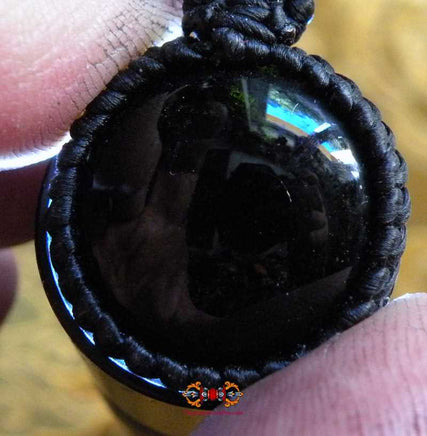 Colliers Thai avec cabochon en verre alchimique - vert et noir. La Magie du Bouddha.