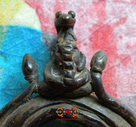 Très belle bague / amulette ancienne de Ganesh. La Magie du Bouddha.