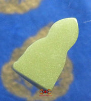 Amulettes Thai Phra Pikanet en pierre fluorescente Ye Ming Zhu. magiedubouddha