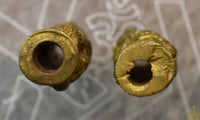 Paire d’amulettes Takrut Kru Baramee (Luang Phor Ngern – Wat Songtham, 2015) La Magie du Bouddha.