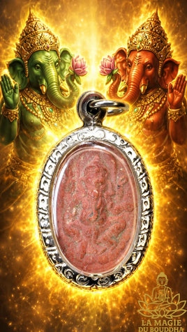 Amulette Phra Phikanet Ganesha en poudre sacrée rouge - Utthayan Phra Phikanet La Magie du Bouddha.