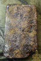 ✨ Tablette votive Phra Somdej ancienne patinée au verre alchimique irisé La Magie du Bouddha.