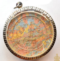 Amulette Luang Phor Thuat – Airavata multicolore (Phra phong nuea wan 108) – Wat Chang Yai (Ayutthaya, 2008) La Magie du Bouddha.