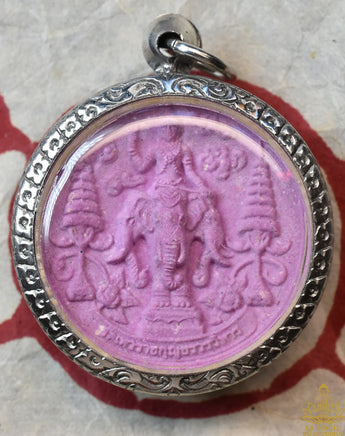 🪷 Phra Phuttha Thewarat Patimakorn – Amarin Thara Thewarat (édition Khumthap Thewarat) La Magie du Bouddha.