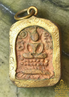 Rare amulette ancienne Bouddha sur porc épic - Très Vénérable Luang Phor Parn du Wat Bang Nom Kho La Magie du Bouddha.