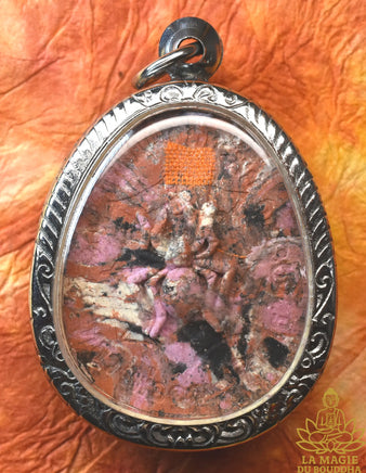Amulette multicolore Phra Pidta de fortune – LP Koon Parisutho du Wat Ban Rai La Magie du Bouddha.