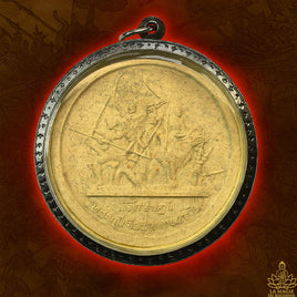 🛡 Grande Amulette des Héros de Bang Rajan – Wat Khao Nang Bua (Suphanburi, 2008)