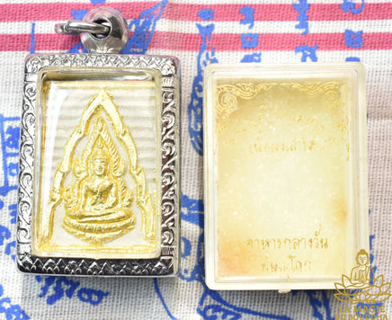 Amulette Phra Phuttha Chinnarat (édition 1993) - Wat Phra Sri Rattana Mahathat La Magie du Bouddha.