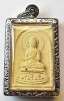 Amulette Phra Buddha – Vésak 2010, Université de Chulalongkorn La Magie du Bouddha.