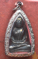 Amulette du Bouddha en alliage alchimique mekkapat – Lignée du Wat Huay Jorakey La Magie du Bouddha.