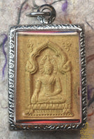 Amulette Bouddha en pâte sacrée – Wat Ban Klang (Chai Nat) – Yant arrière et idéogrammes 佛獅 La Magie du Bouddha.