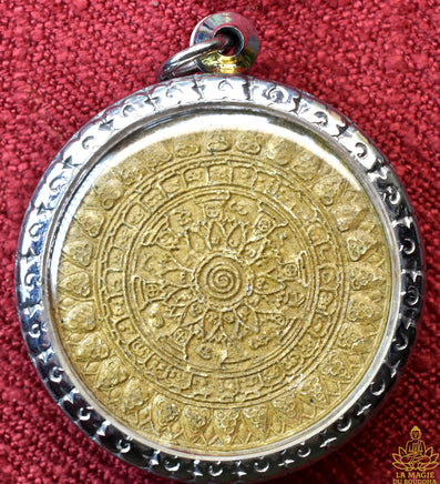 Amulette Œil Dharmachakra – Série limitée ésotérique (lotus, chakra, éveil) La Magie du Bouddha.