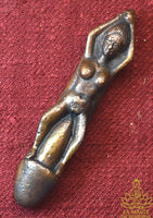 Grand talisman Palat Kick érotique ancien en cuivre avec femme nue La Magie du Bouddha.