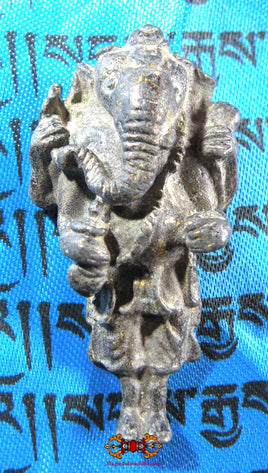 Amulette Cambodgienne de Ganesh debout. La Magie du Bouddha.