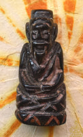 🐯 Amulette Lersi ancienne en résine végétale noire