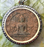 Amulette double face 2001 – Luang Phor Sothorn et Phra Pikanet – Luang Phor Foo (Wat Bang Samak) La Magie du Bouddha.