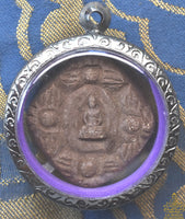 Statue sacrée de Phra Upakut en bronze sarmlit (Wat Parungsee) + Amulette Phra Phong Kradum Thong La Magie du Bouddha.