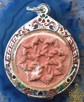 Amulettes Nagas entrelacés - Wat Maniwong. La Magie du Bouddha.