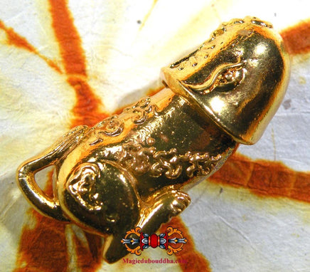 Amulettes thai phalliques Palat Kick - Vénérable Ajarn Chaun.