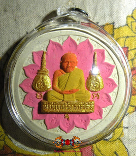 Grande amulette du Très Vénérable Po Than Klai Wajasit - Wat Suan Khan. La Magie du Bouddha.