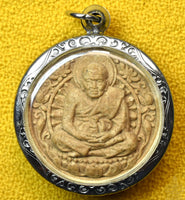 Amulette Luang Phor Thuat (Roon Mongkol Maharat) – Wat Chang Hai (2005, Pathani)