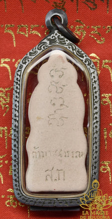 Amulette protectrice ancienne Tao Wessuwan en céramique rouge La Magie du Bouddha.
