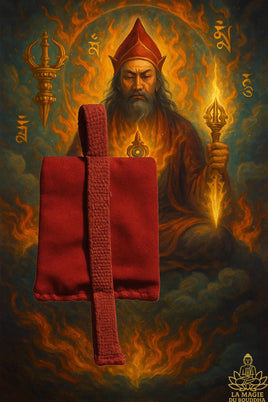 Puissante amulette Tibétaine Chakra rouge sombre de Chenrezi le grand compatissant.