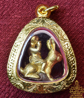 Amulette Khuman Thong Jao Khun Riak Sap Roon Raek sur lapin - Wat Phangdan Khuankhanun (2023) La Magie du Bouddha.