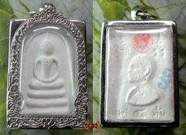 Amulette Phra Somdej blanche - Très Vénérable LP Pae. La Magie du Bouddha.