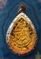 🍃 Amulette dorée Luang Phor Phromma Kémajaro – Wat Hin Panang Koi (édition 1994)