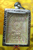 Belle amulette multicolore du Bouddha noir Luang Phor Dam - Wat Lat Sing. – Image d'Amulette Bouddhiste | Amulette Magique