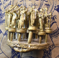 Lot d’amulettes Phra Siwali – Série de 21 pièces coulées ensemble (Wat Sakai, années 1980 – Luang Phor Dooh)