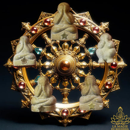 Lot de 5 amulettes protectrices Phra Pidta Phithi Maha Phuttha Phisek - Wat Aomnoi La Magie du Bouddha.