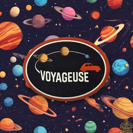 🚗 Autocollant “VOYAGEUSE” – Parodie du logo Voyager (1977) pour 2CV