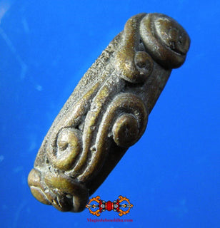 Bague de pouvoir ancienne de Thaïlande. La Magie du Bouddha.