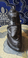 Statuette ancienne en bois noir de Phra Pirab – Premiers temps du XXe siècle La Magie du Bouddha.