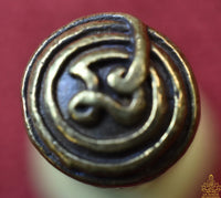 Takrut Hua Kalok Thongkham – Vénérable Phra Ajarn Lek Kantasilo. La Magie du Bouddha.