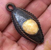 Ancienne amulette protectrice Bia Gae du Très Vénérable Luang Pho Kham du Wat Pho Plam