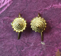 Boucles d’oreilles rituelles en laiton doré – Offrandes pour déités féminines