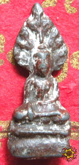 Petit Bouddha Thaï ancien en plomb. La Magie du Bouddha.