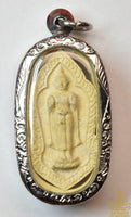 Amulette du Bouddha debout Luang Phor Phra Kan – Consacrée en 1984 (Wat Klang Bangsue)