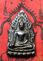 Tablette votive Alchimique Phra Buddha Chinaraj – Lignée du Wat Huay Jorakey La Magie du Bouddha.