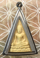 🪷 Amulette Phra Nang Phaya – Roon Tilaleuk Sang Ubosot (2001) – Wat Phrom Nimit, Kanchanaburi