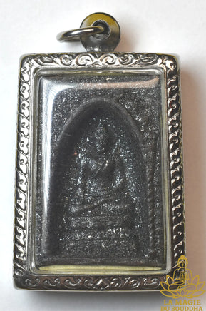 Amulette Phra Phairi Phinat en phong lek lai consacrée au Wat Bowonniwet le 21 avril 1992 La Magie du Bouddha.