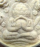 Grande amulette du Bouddha Phra Pidta - Wat Phra Mahatat.