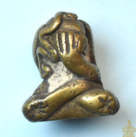 Amulette Phra Pidta protecteur – Style cambodgien ancien en laiton
