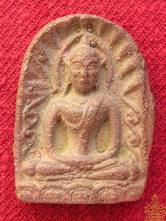 Ancienne tablette votive en terre cuite – Bouddha Phra Sumkho